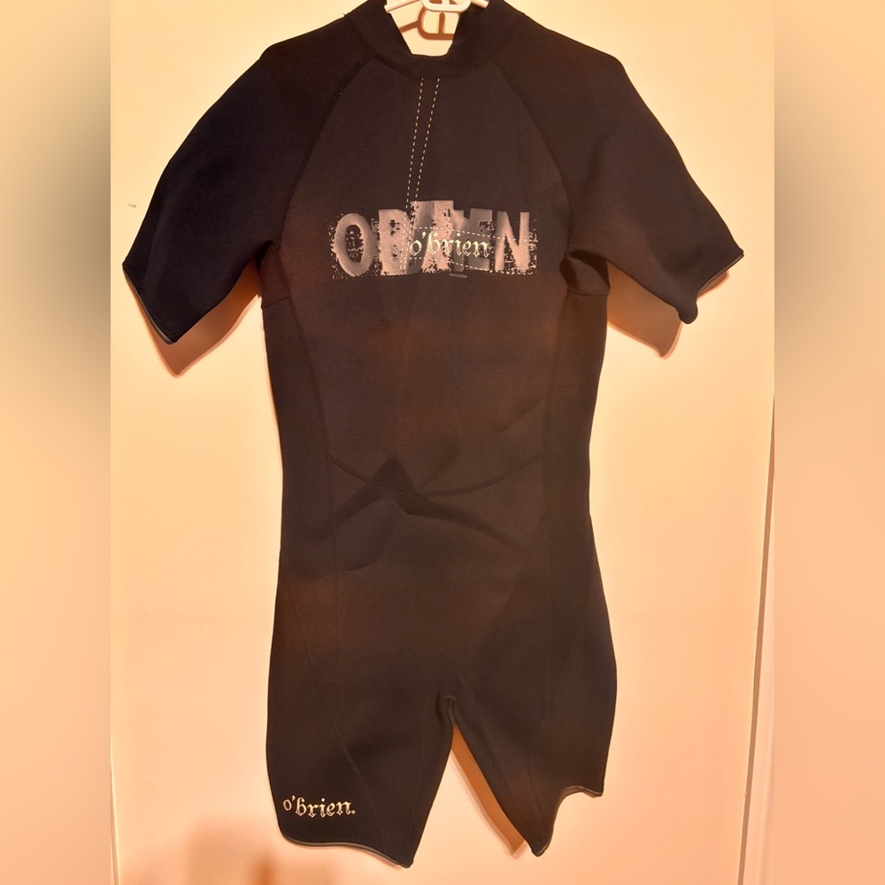 NWT Men’s Shorty O’Brien wet suit size XL.